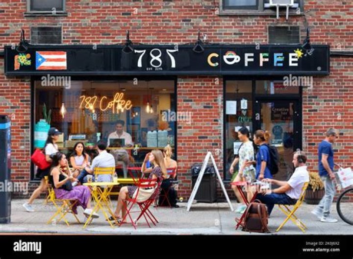 A Guide To The Best Coffee Shops In Chicago Suburbs
