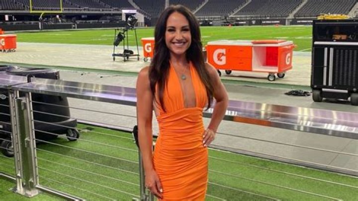 Emily Compagno's Salary At Fox
