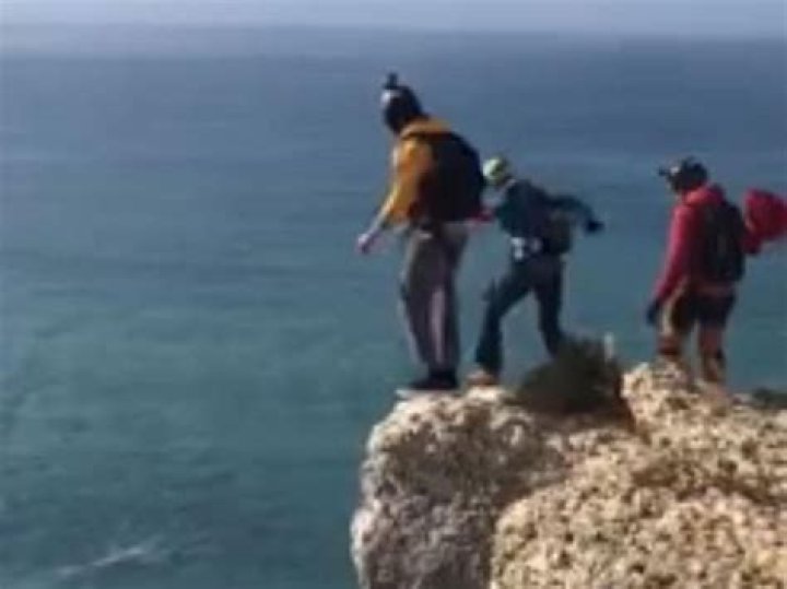 Shem Bowman's Cliff Diving Accident: Uncovering Risks And Resilience