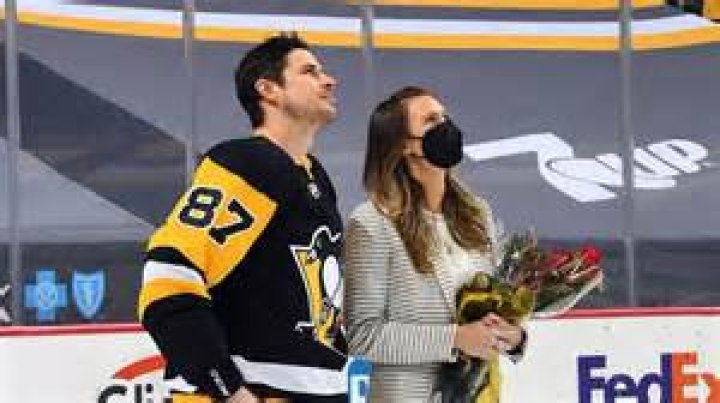 Sidney Crosby And Kathy Leutner's Enduring Bond